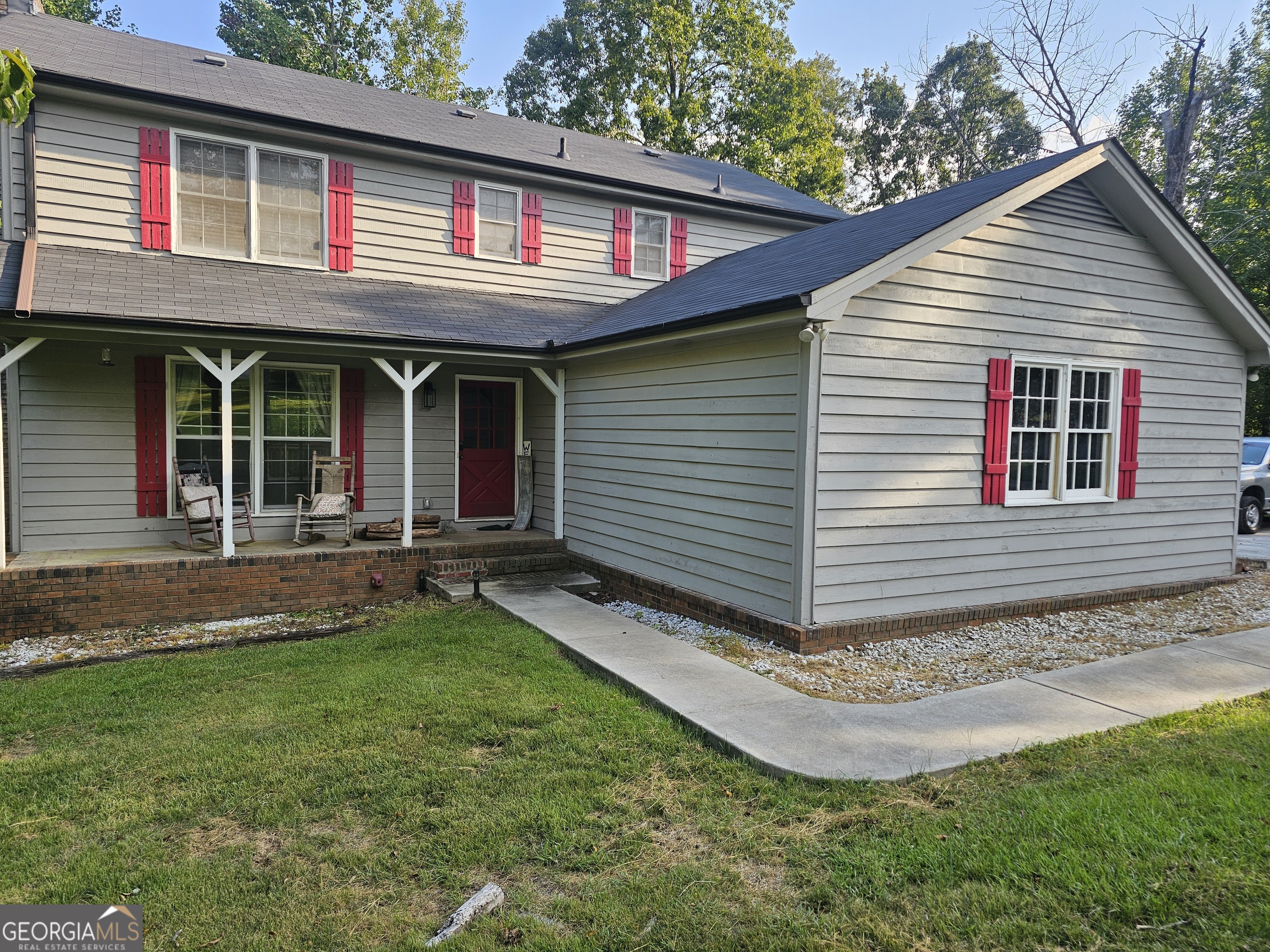 146 Cherokee Hills LN