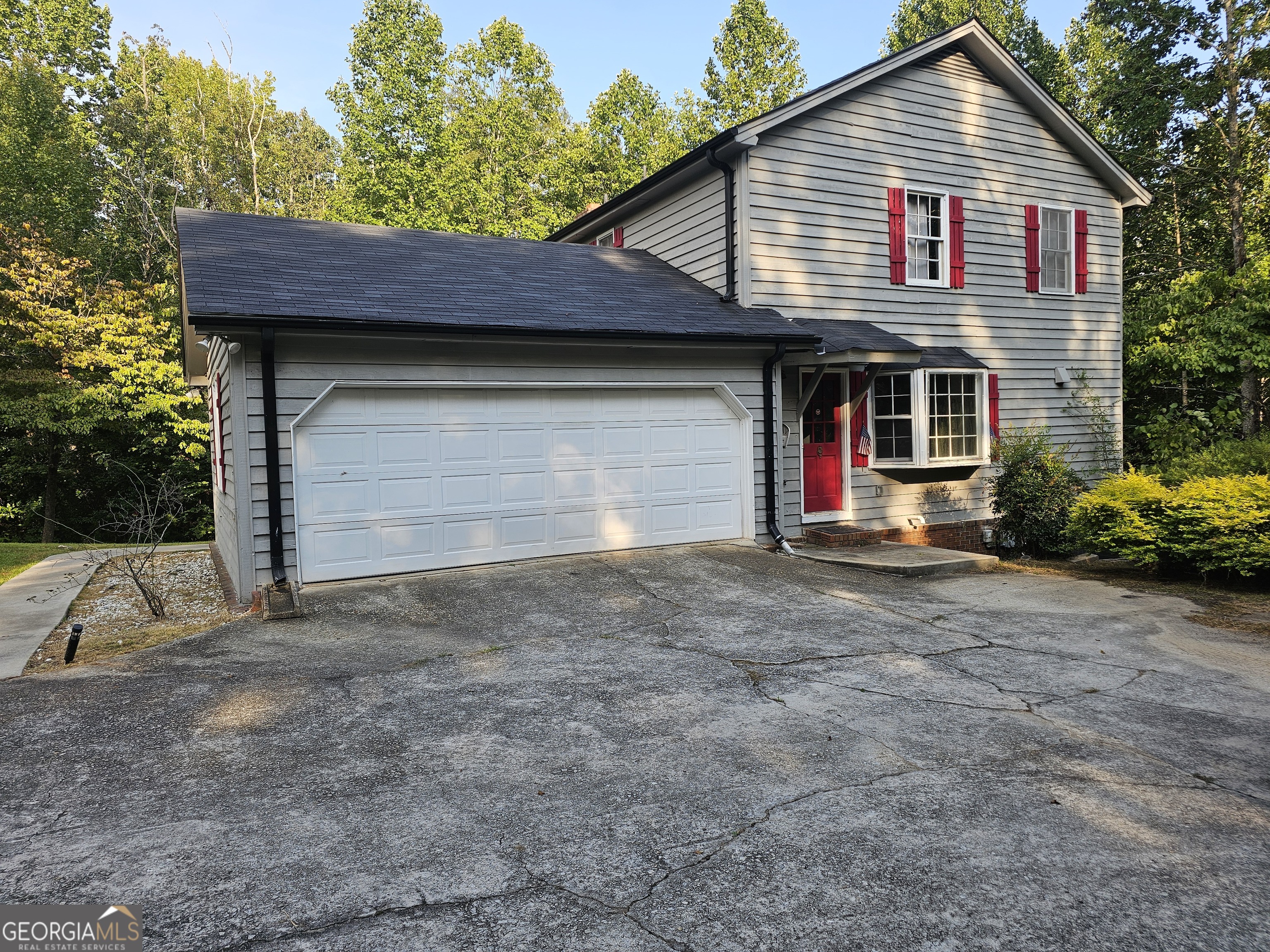 146 Cherokee Hills LN