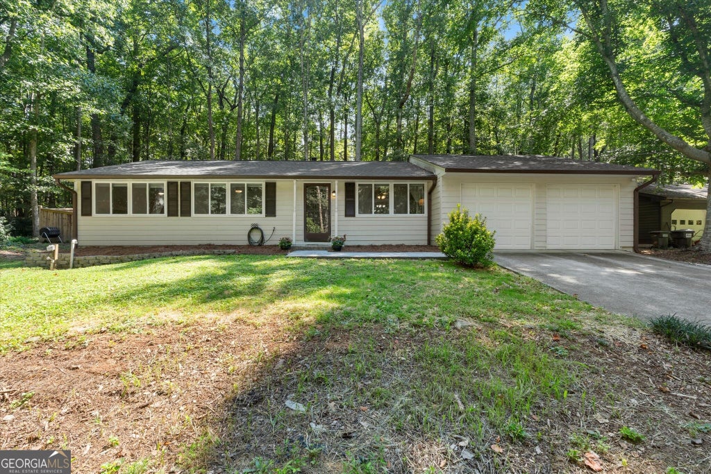Photo of 3705 Somerset Drive SW, Marietta, GA 30064 (MLS # 10840870)
