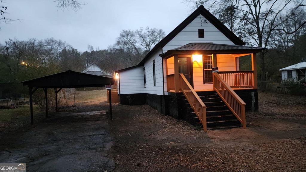 Photo of 35 Sargent Tigner Street, Newnan, GA 30263 (MLS # 10743041)