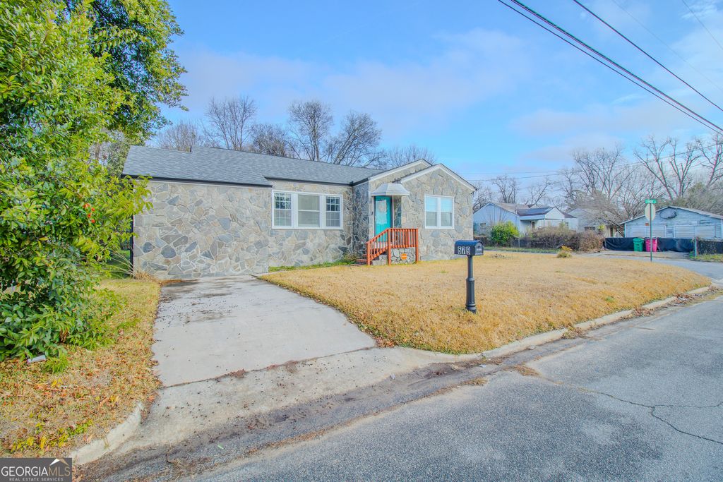 Photo of 579 Lynmore Avenue, Macon, GA 31206 (MLS # 10791042)