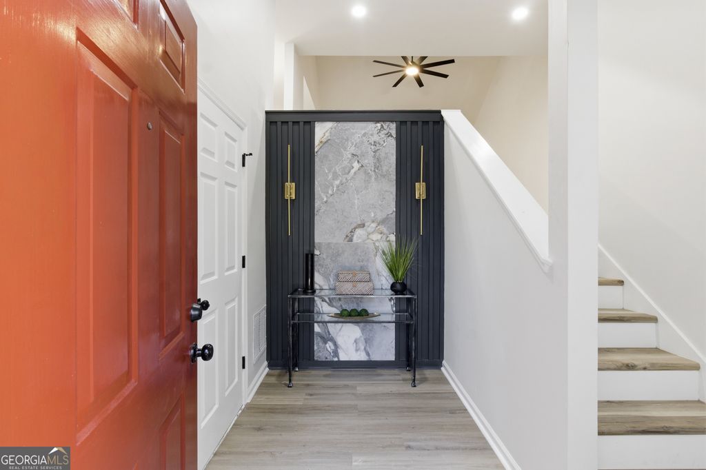 Photo of 1124 Creatwood Place SE, Smyrna, GA 30080 (MLS # 10694121)