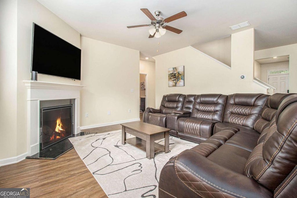 Photo of 3744 Hampshire Walk SW, Atlanta, GA 30331 (MLS # 10804520)