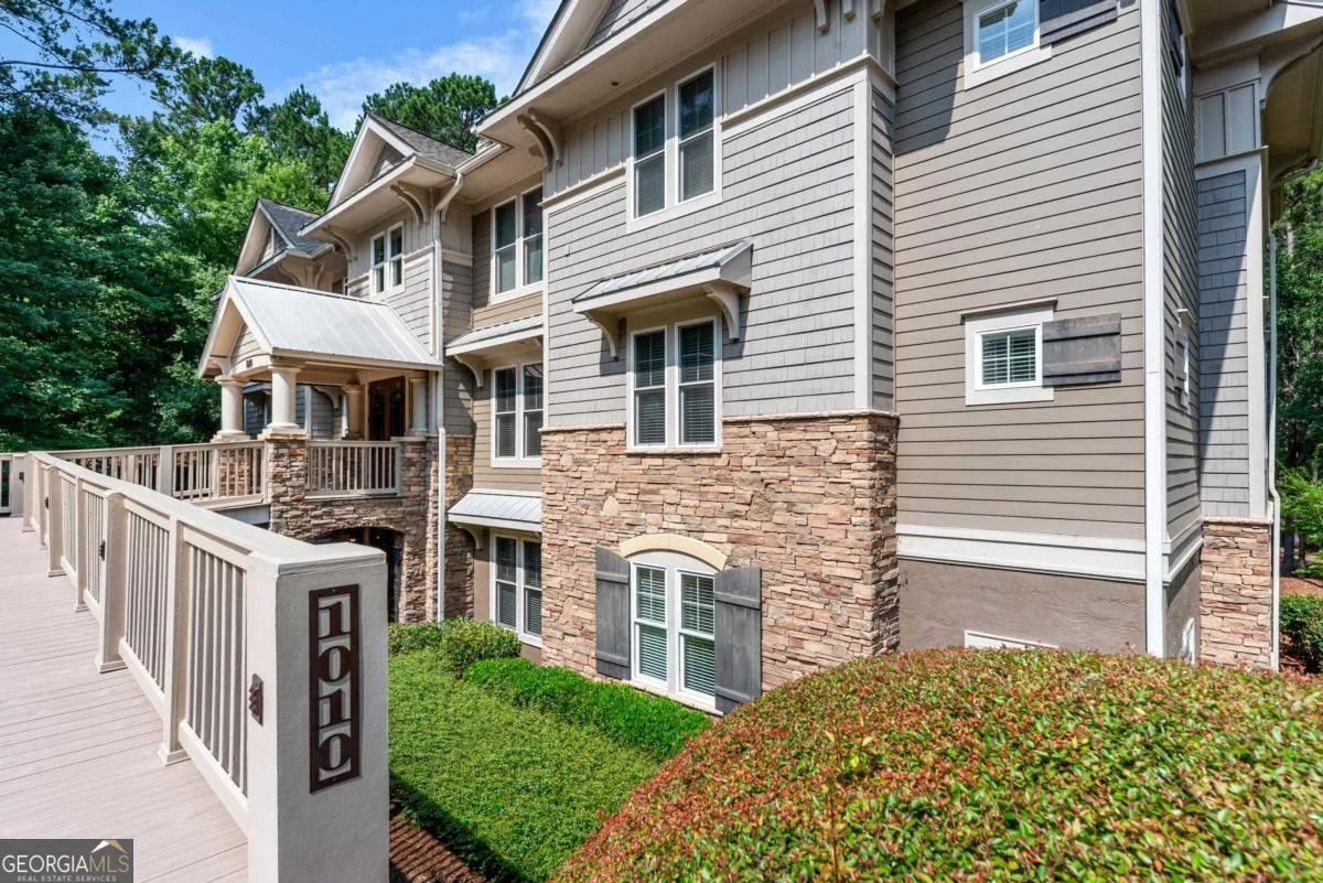 1010B Portage Trail