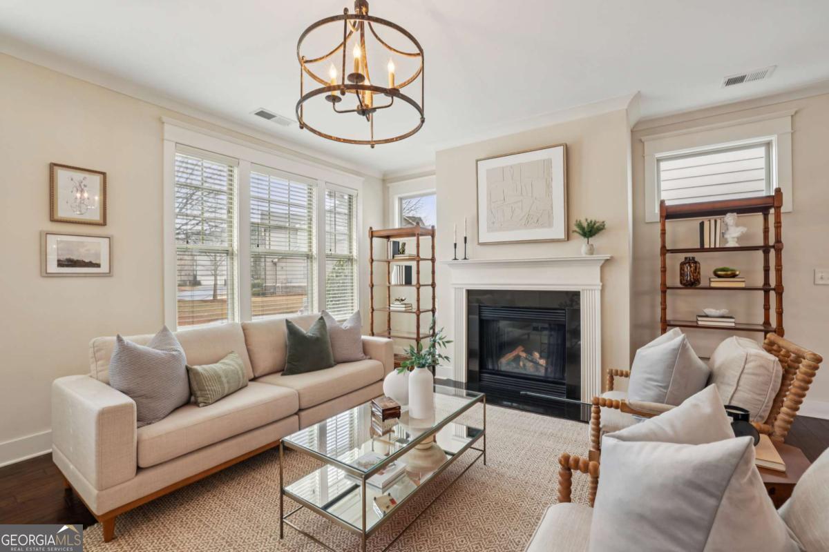 1761 Whitfield Parc CIR