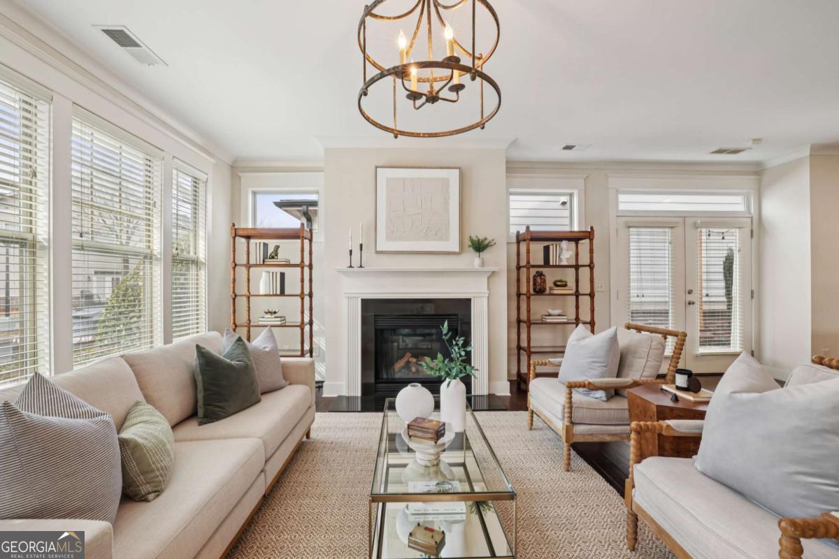 1761 Whitfield Parc CIR