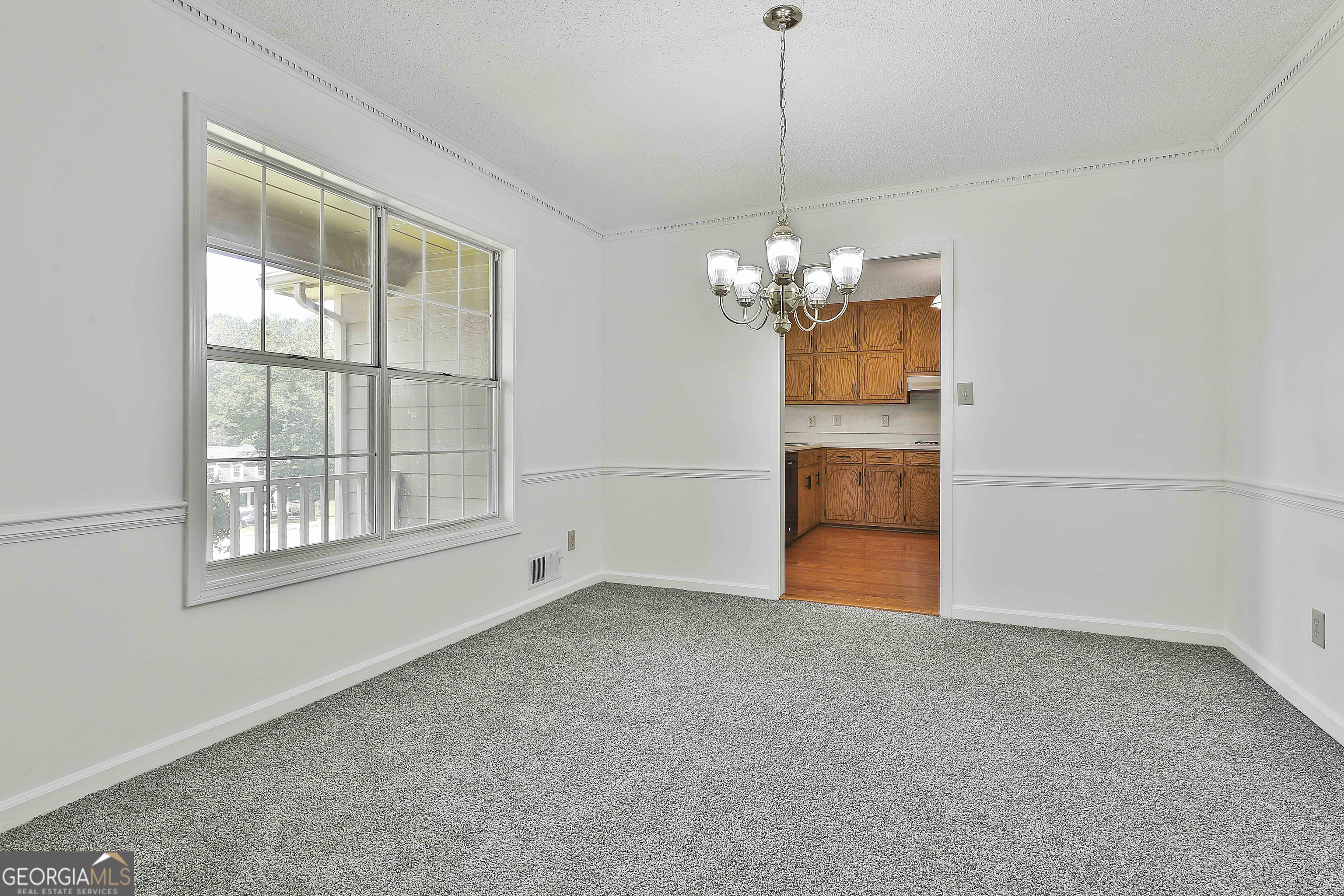 100 Walnut CT