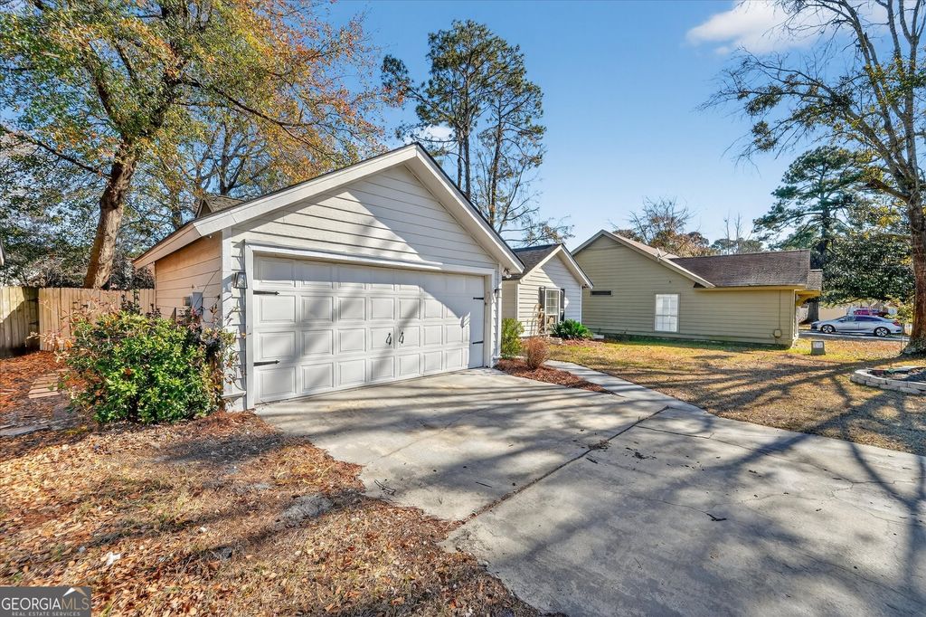 Photo of 6 English Saddle Court, Savannah, GA 31406 (MLS # 10682457)