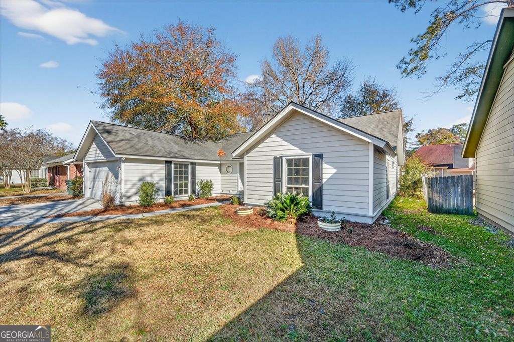 Photo of 6 English Saddle Court, Savannah, GA 31406 (MLS # 10682457)