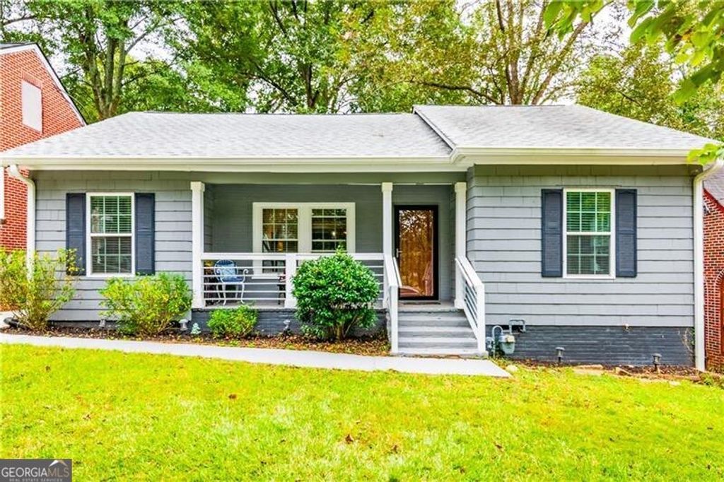 Photo of 1760 Rogers Avenue SW, Atlanta, GA 30310 (MLS # 10681590)