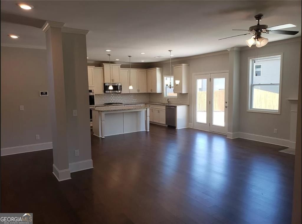 Photo of 2033 Hamilton Lake Parkway, buford, GA 30519 (MLS # 10766045)