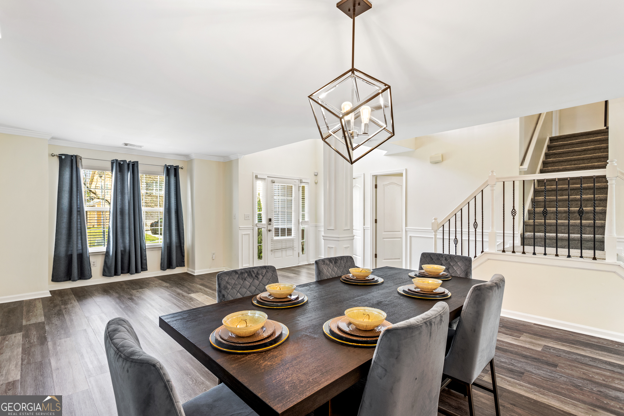 1318 Avington Glen DR