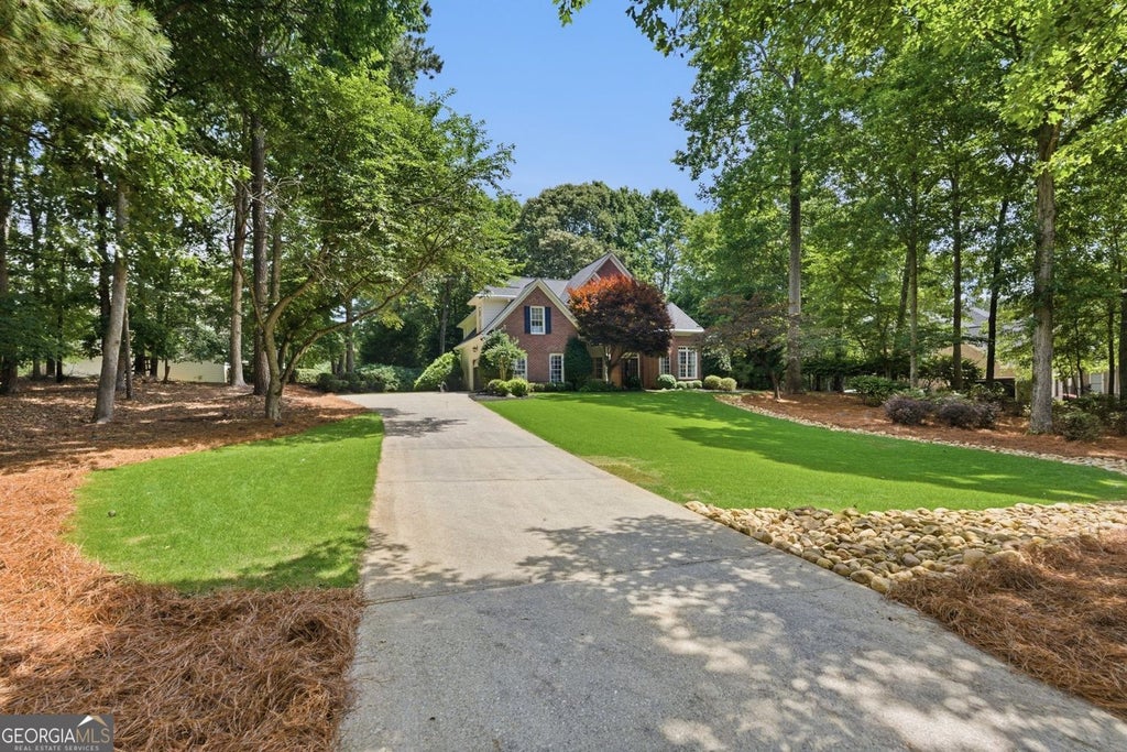 Photo of 4305 Summerwood Drive, Cumming, GA 30041 (MLS # 10785637)
