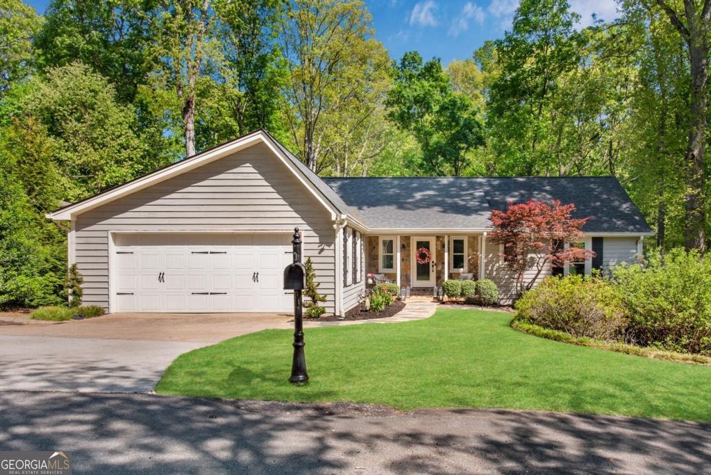 Photo of 120 Boxelder Lane, Roswell, GA 30076 (MLS # 10774916)