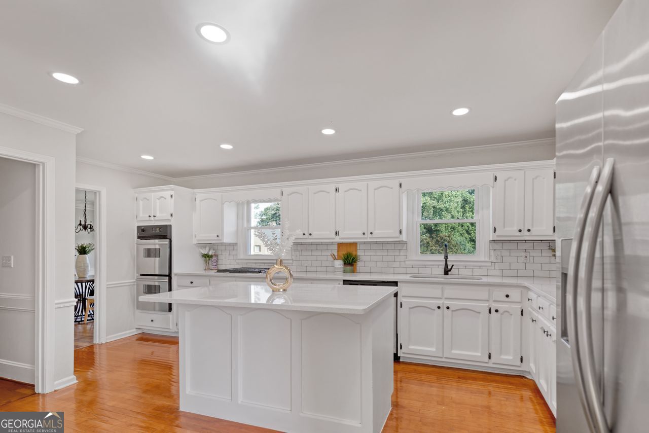 2462 CHIMNEY TOP LN