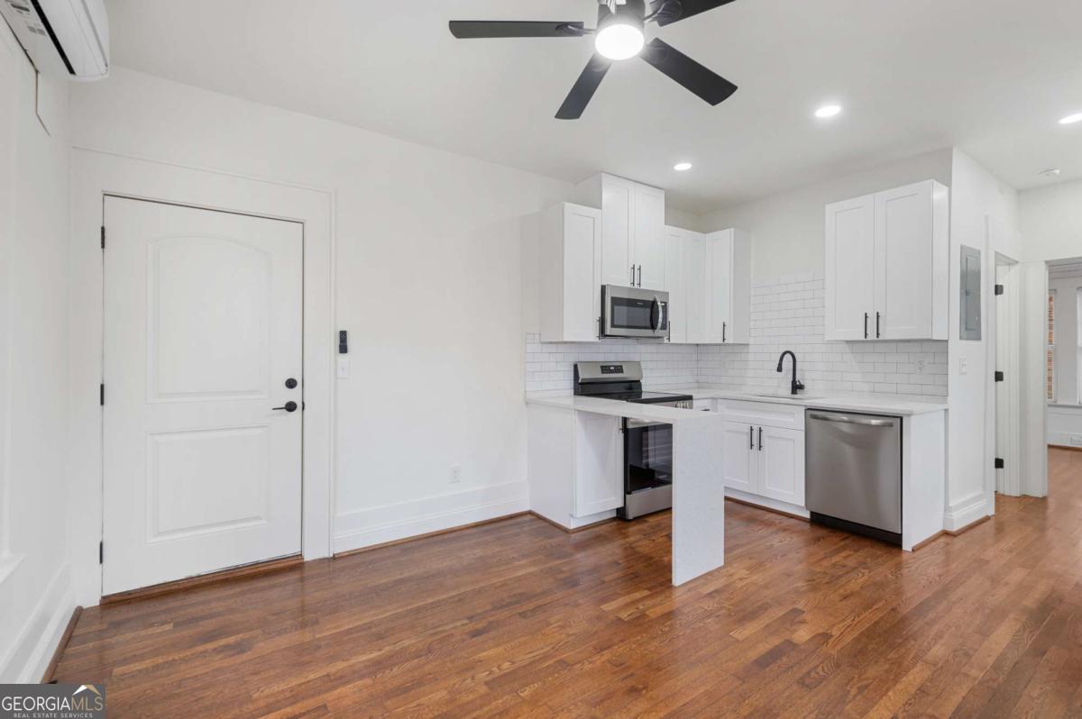 405 4th ST 22