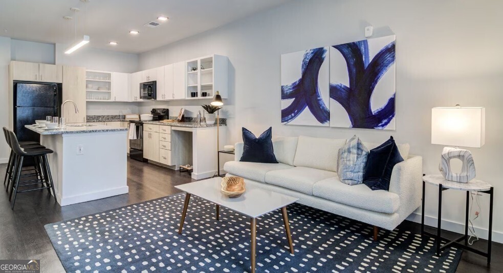 Avondale Hills - Residential Lease