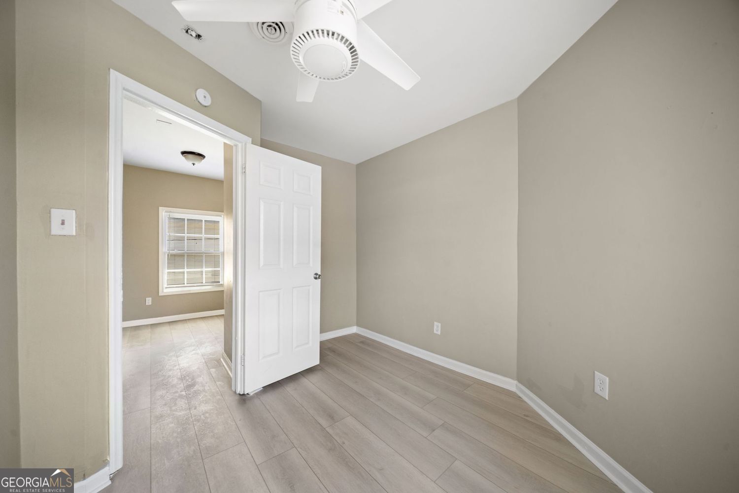 Atlanta, Georgia 30315, United States, 3 Bedrooms Bedrooms, ,3 BathroomsBathrooms,Residential,Active,94918