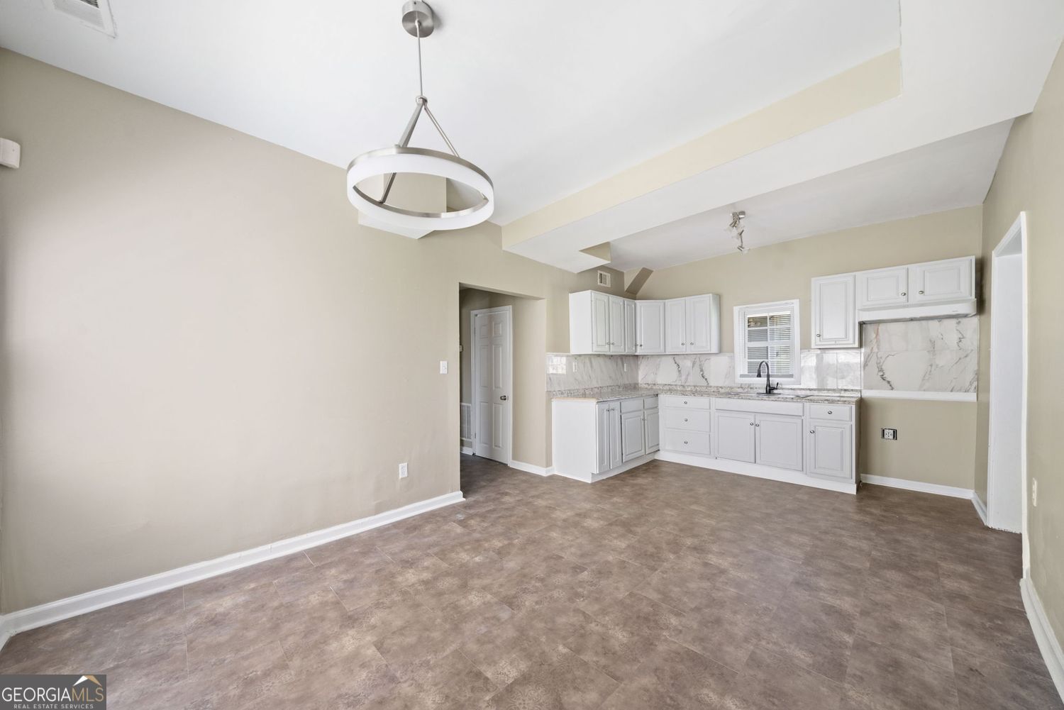 Atlanta, Georgia 30315, United States, 3 Bedrooms Bedrooms, ,3 BathroomsBathrooms,Residential,Active,94918