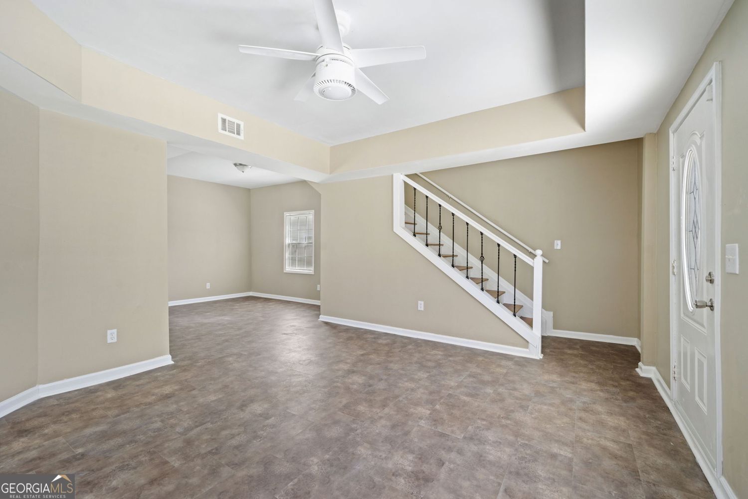 Atlanta, Georgia 30315, United States, 3 Bedrooms Bedrooms, ,3 BathroomsBathrooms,Residential,Active,94918