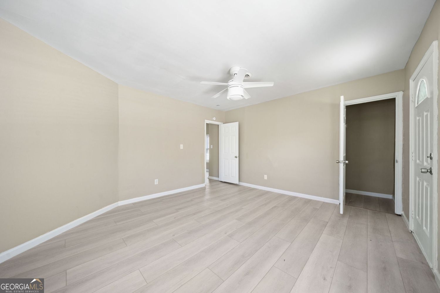 Atlanta, Georgia 30315, United States, 3 Bedrooms Bedrooms, ,3 BathroomsBathrooms,Residential,Active,94918