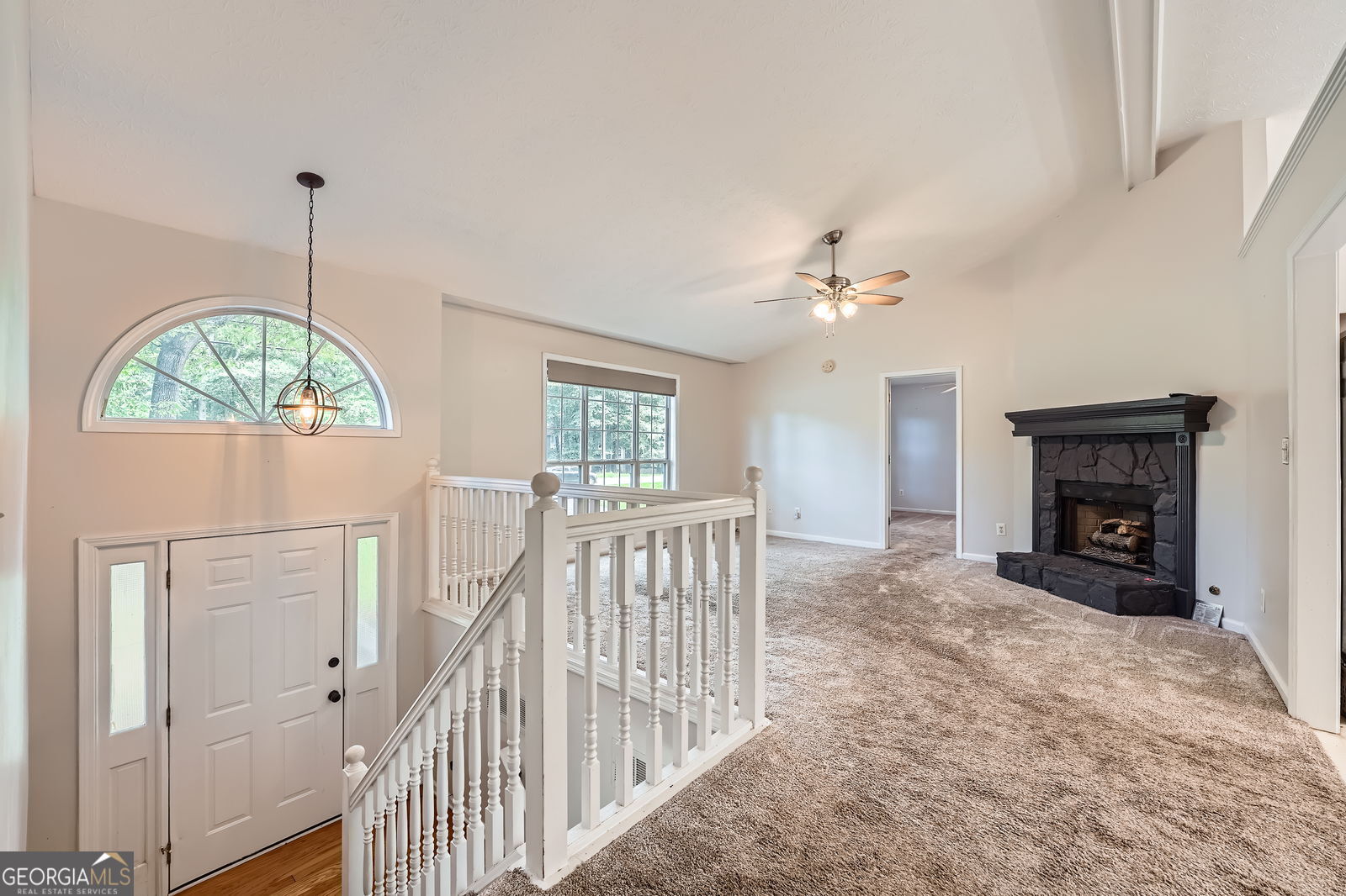 113 Hitchcock DR