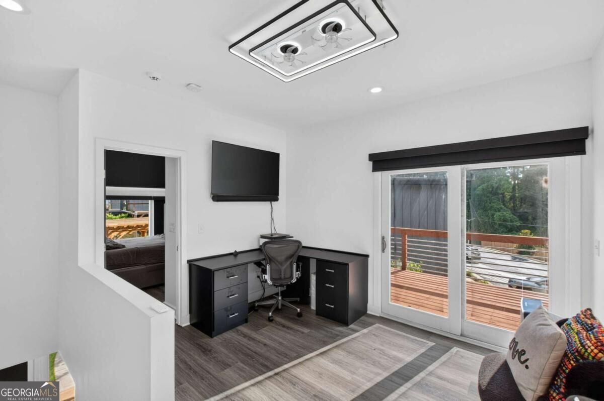 3120 Godby RD APT 1101