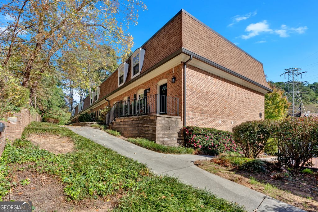 Photo of 1261 Lavista Road NE #E-8, Atlanta, GA 30324 (MLS # 10771202)