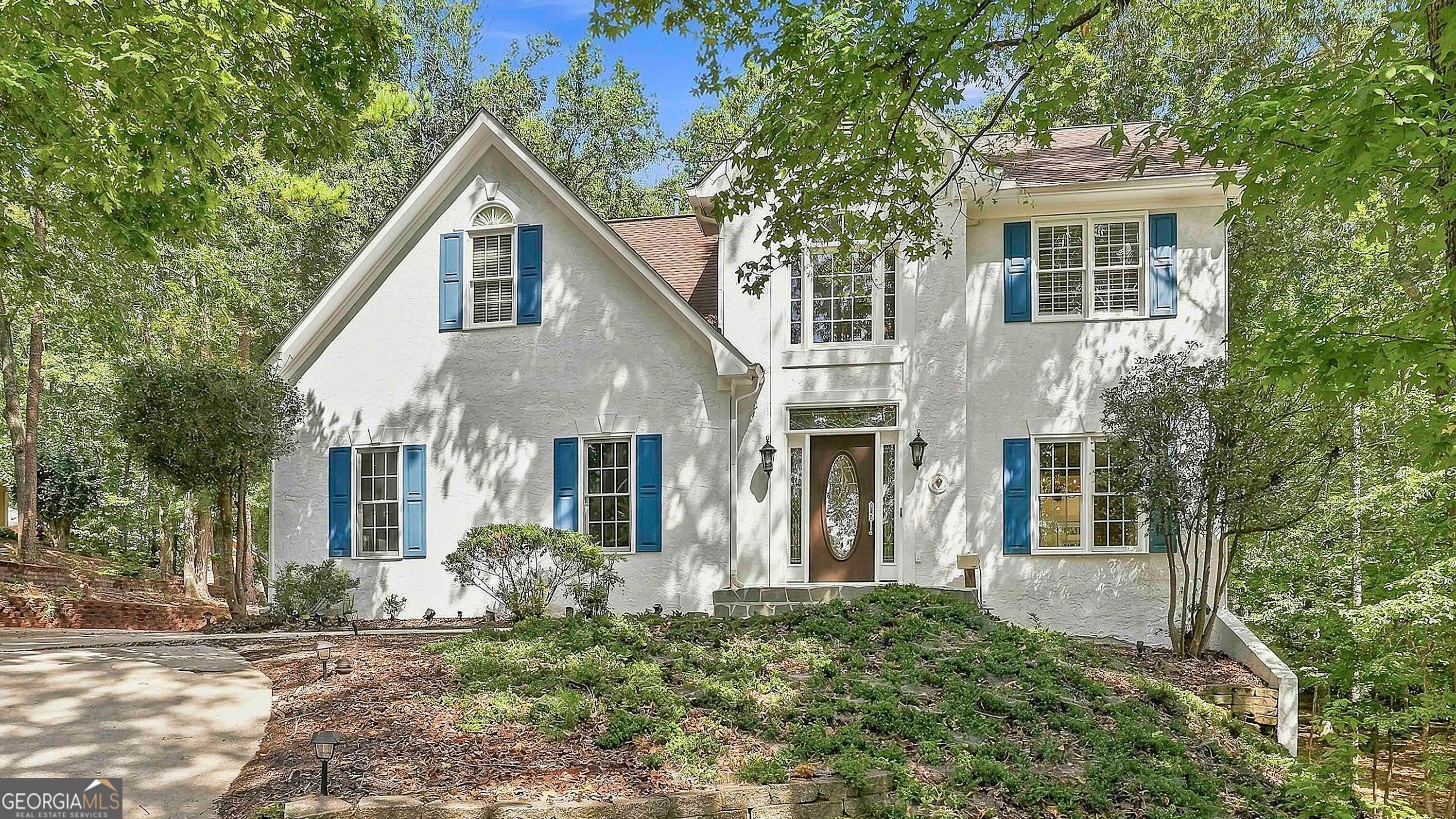 625 Bellenden Drive