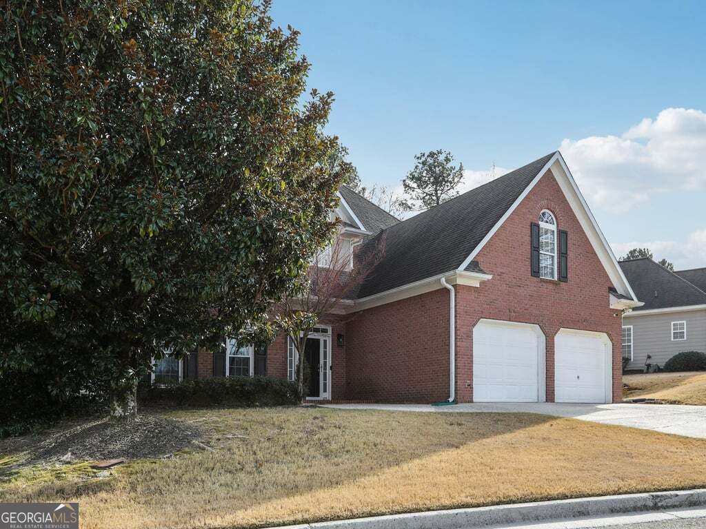 1192 Vinings Place CIR SE