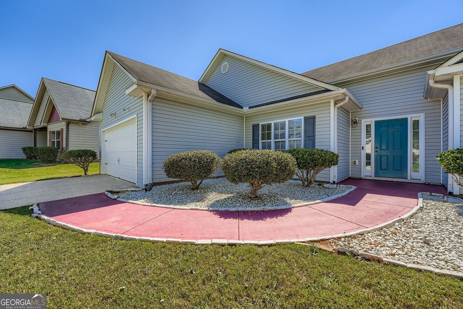 Better Than New 3 Bedroom, 2 Bath Stepless Ranch Home! Vaulted Great Room & Very Open Floorplan. Bedrooms all have great space w/ tall ceilings. Large Master Suite has a Walk in Closet, Large Garden Tub, Separate Shower, Double Sinks, and the Best Feature in the entire house... Relax on your Covered Back patio, Private Fenced in Backyard. Great School District!