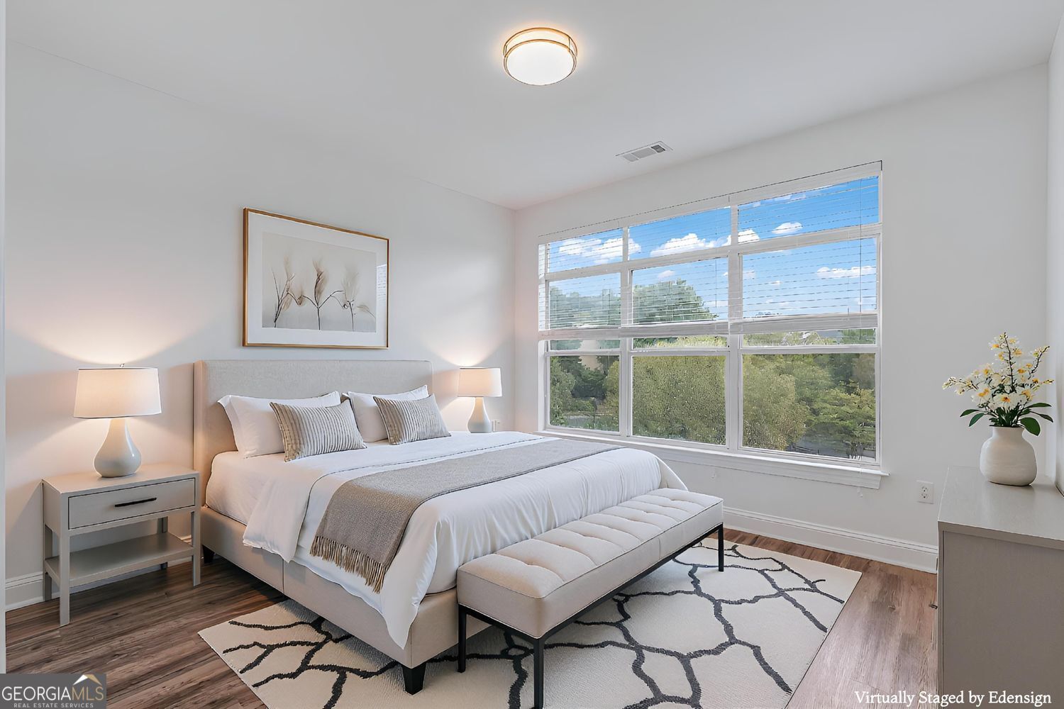 840 United AVE SE 305