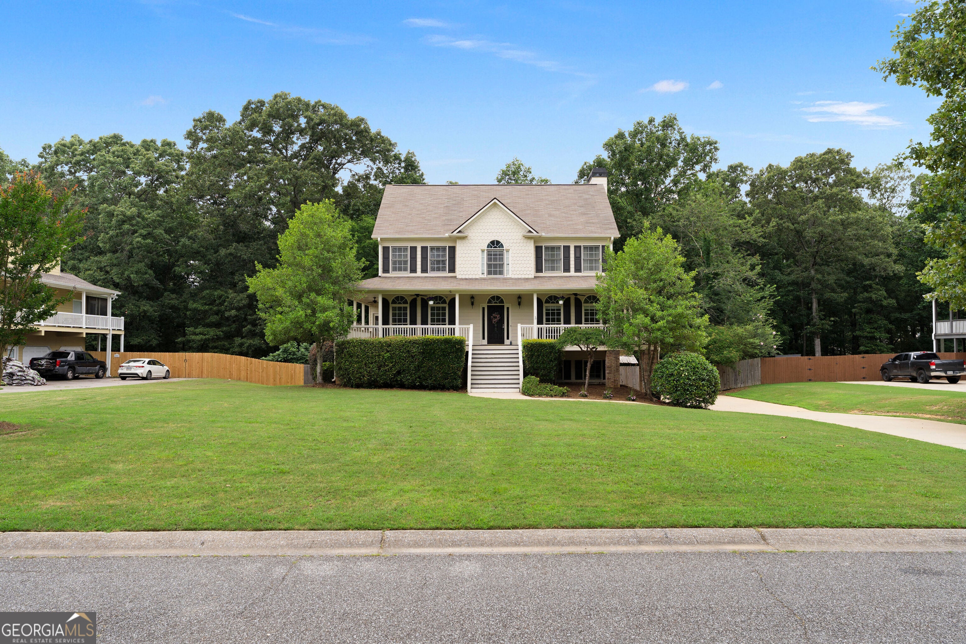 17 Lowry WAY
