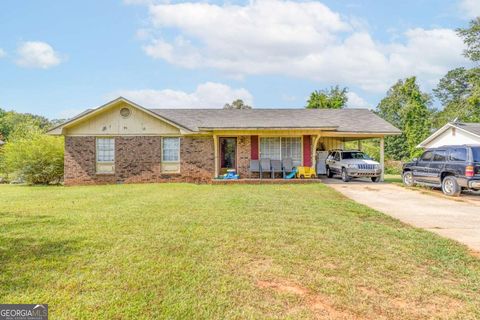 4724 Mcever RD Oakwood GA 30566