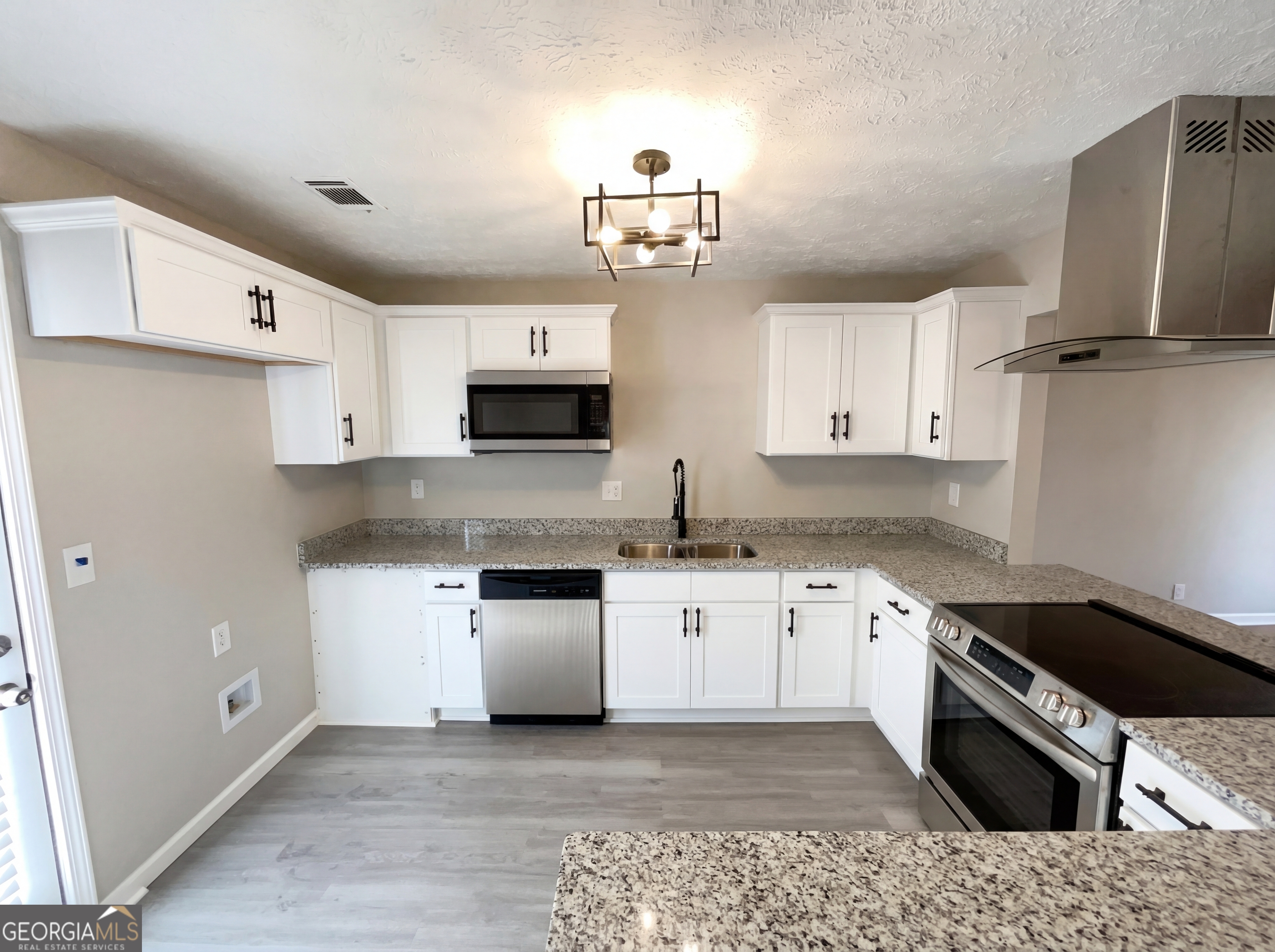 2296 Briarwood CIR SW