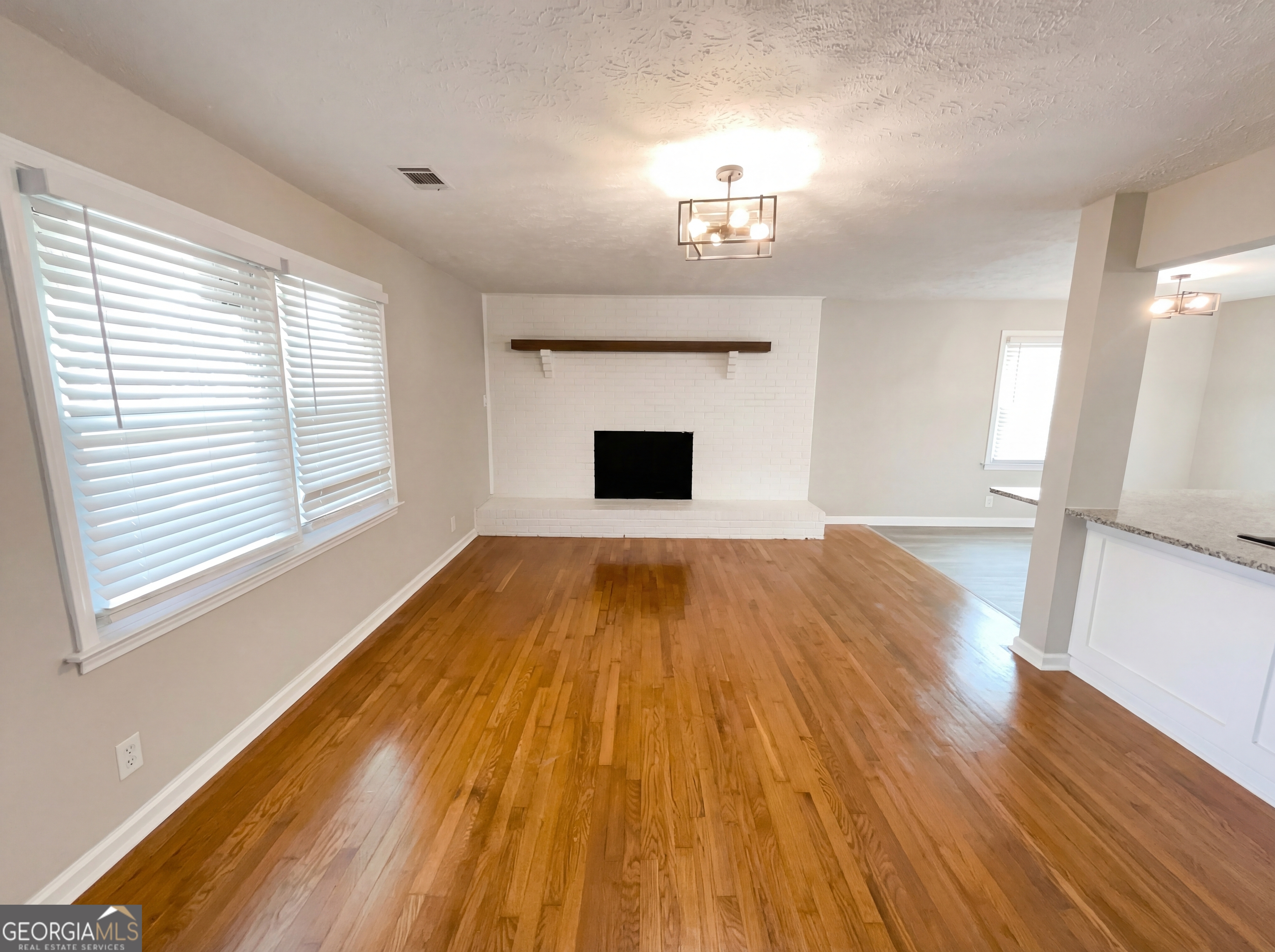 2296 Briarwood CIR SW