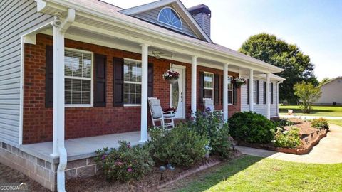 A home in Winterville