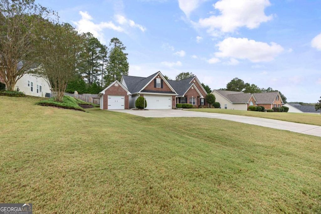 Photo of 3768 N Sharon Church Road, Loganville, GA 30052 (MLS # 10685026)