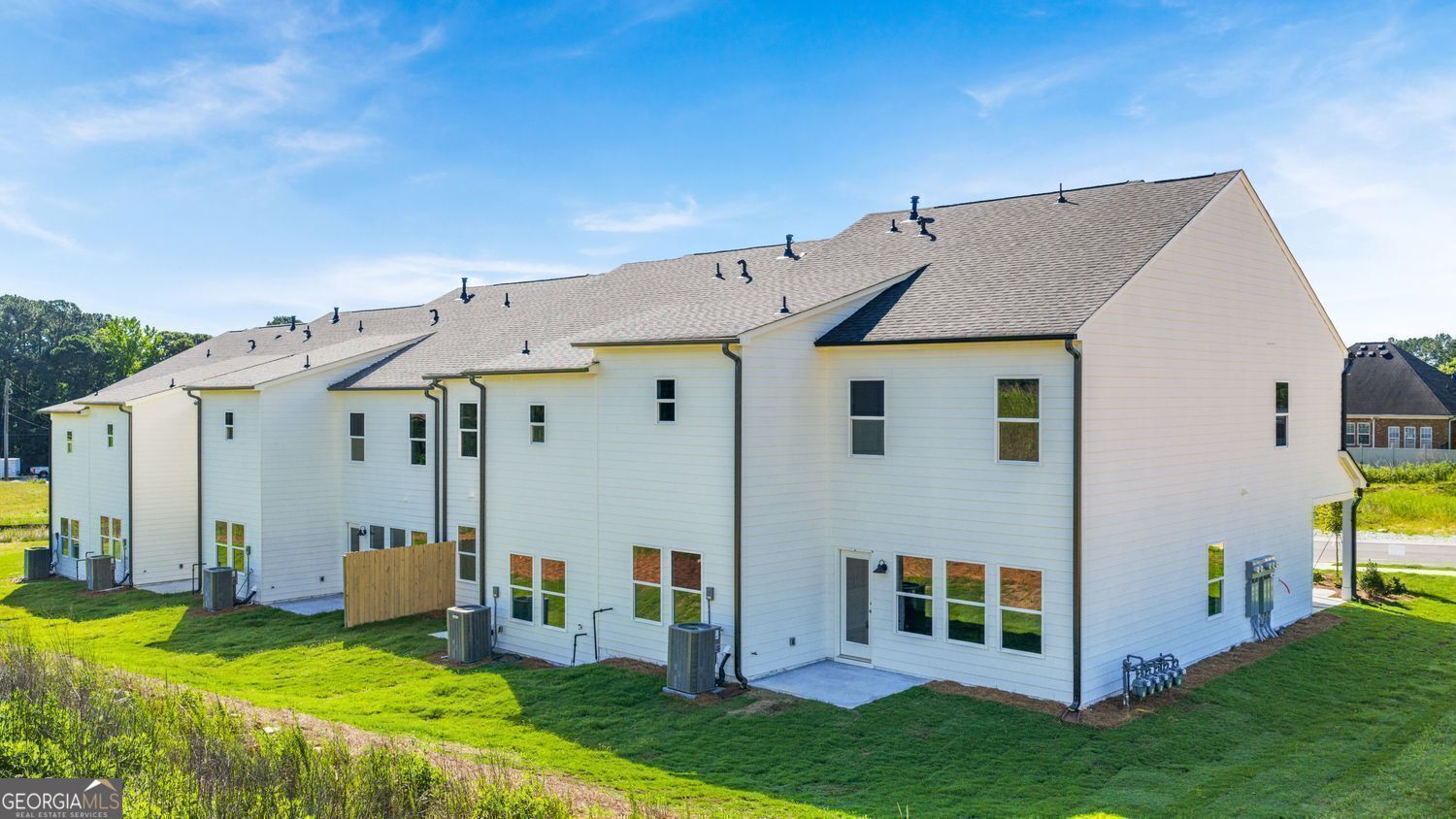 210 Sharon LN 05