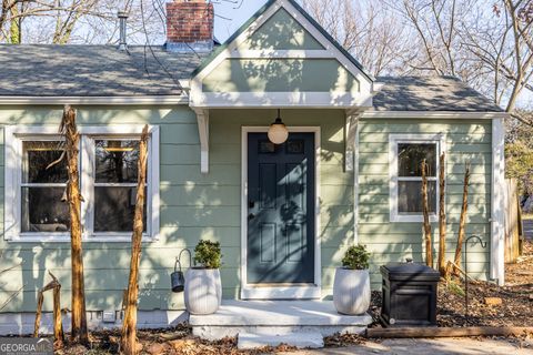 Photo of 1072 Sanders Avenue SE, Atlanta, GA 30316 (MLS # 10689118)