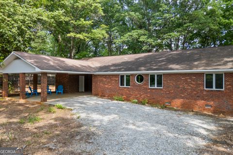 346 Lake Club CIR Lavonia GA 30553