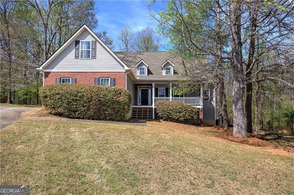 Photo of 10 Carriage Lane NW, Cartersville, GA 30120 (MLS # 10723913)