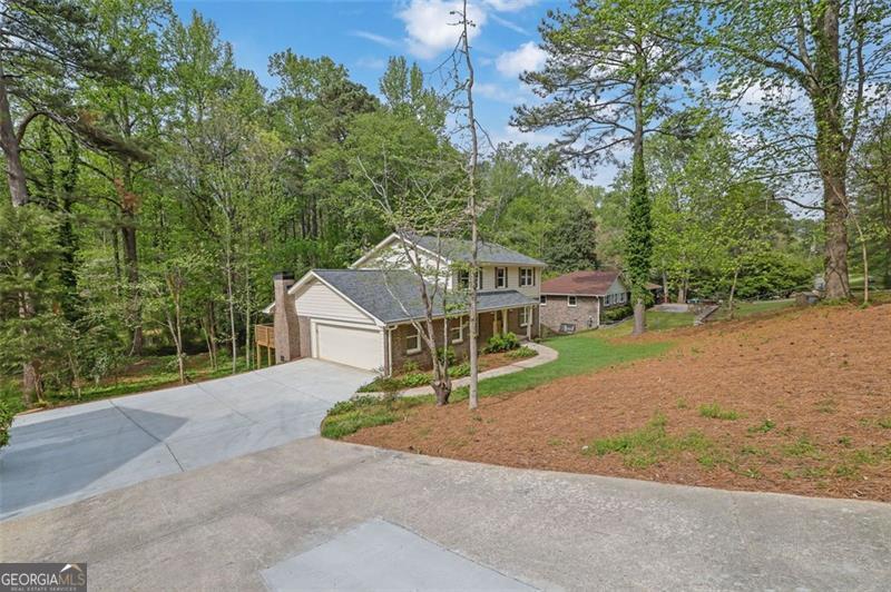 3512 Hidden Acres DR