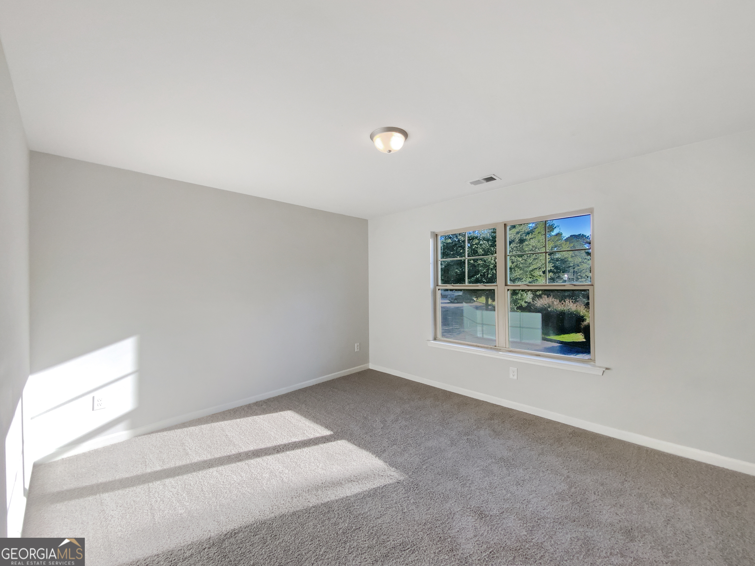 101 Lexington Place DR