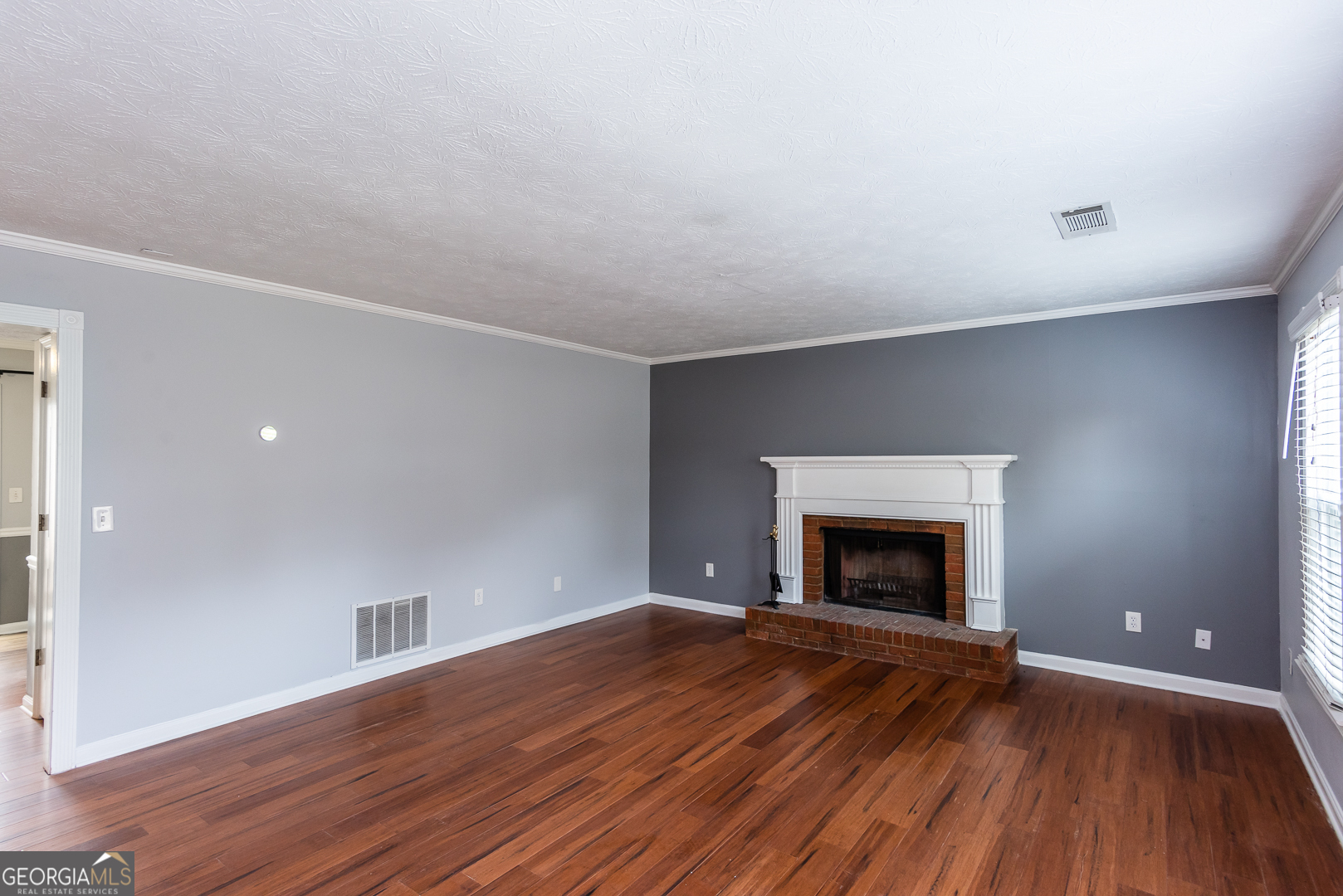 Lilburn, Georgia 30047, United States, 2 Bedrooms Bedrooms, ,3 BathroomsBathrooms,Residential,Active,231617