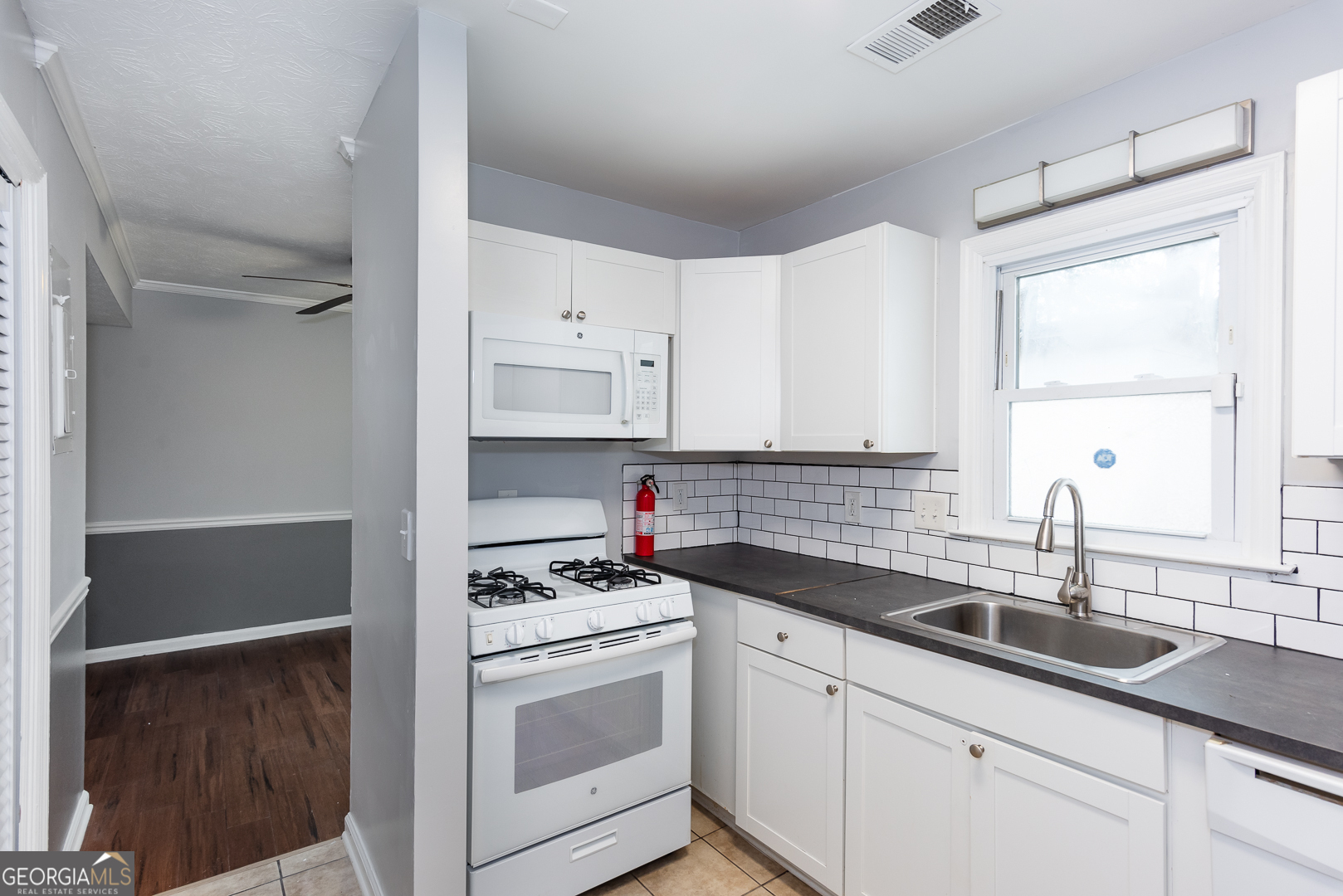 Lilburn, Georgia 30047, United States, 2 Bedrooms Bedrooms, ,3 BathroomsBathrooms,Residential,Active,231617