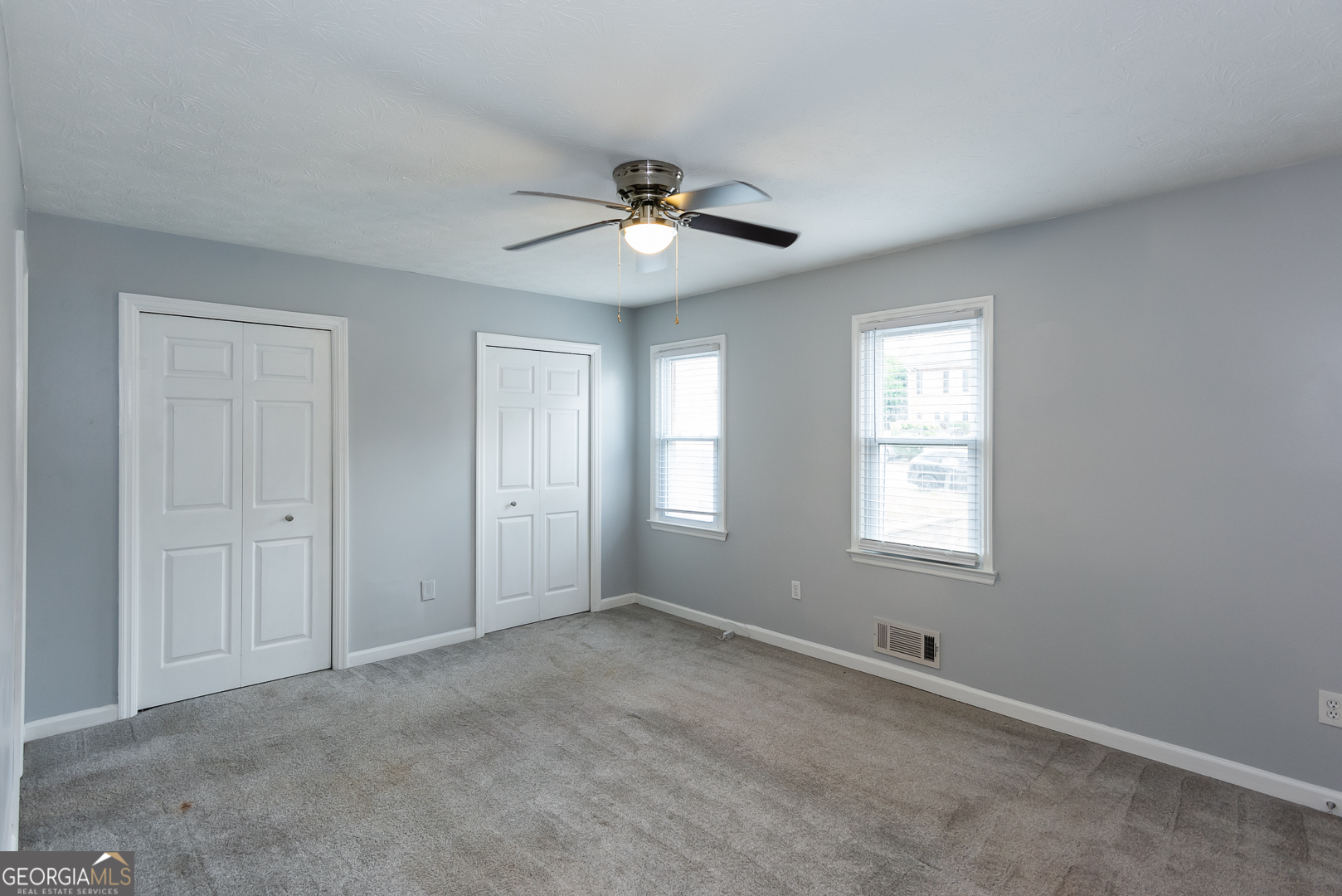 Lilburn, Georgia 30047, United States, 2 Bedrooms Bedrooms, ,3 BathroomsBathrooms,Residential,Active,231617