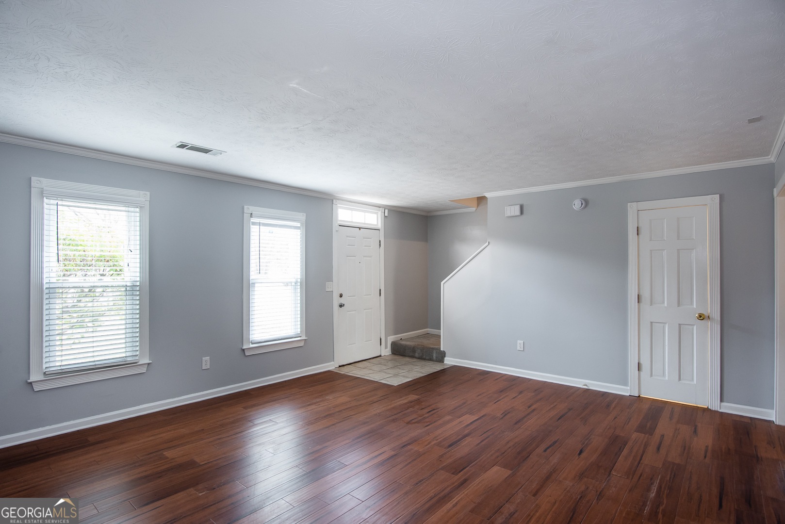 Lilburn, Georgia 30047, United States, 2 Bedrooms Bedrooms, ,3 BathroomsBathrooms,Residential,Active,231617