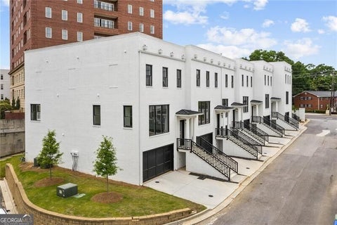 Photo of 3667 Peachtree Road NE #12, Atlanta, GA 30319 (MLS # 10872565)