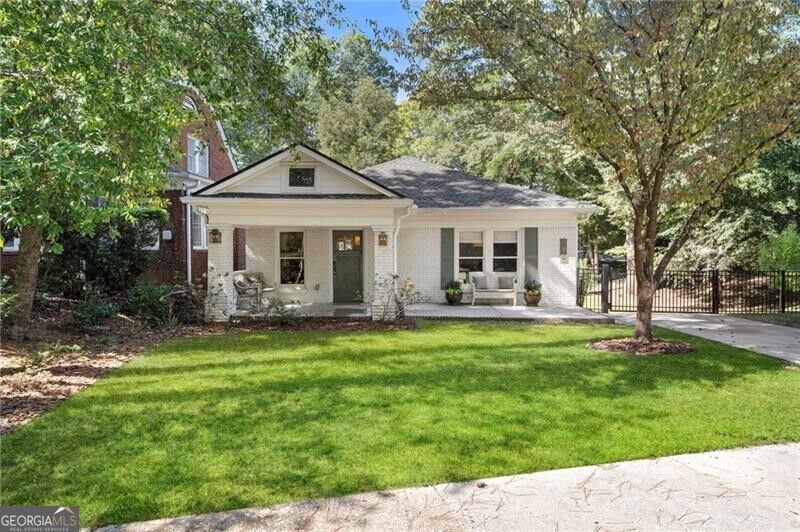Photo of 675 Amsterdam Avenue NE, Atlanta, GA 30306 (MLS # 10873081)